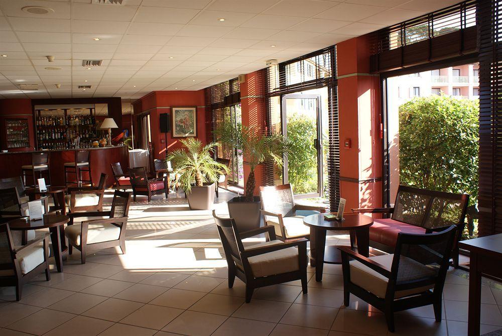 Hotel Les Jardins De Сент-Максим Экстерьер фото