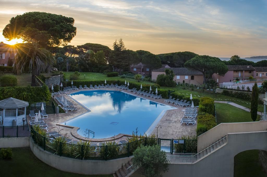 Hotel Les Jardins De Сент-Максим Экстерьер фото